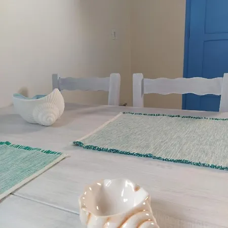 Apleton House At Zacharias Apartmán Kímolos