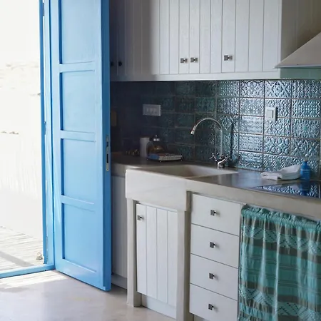 Apleton House At Zacharias * Kímolos