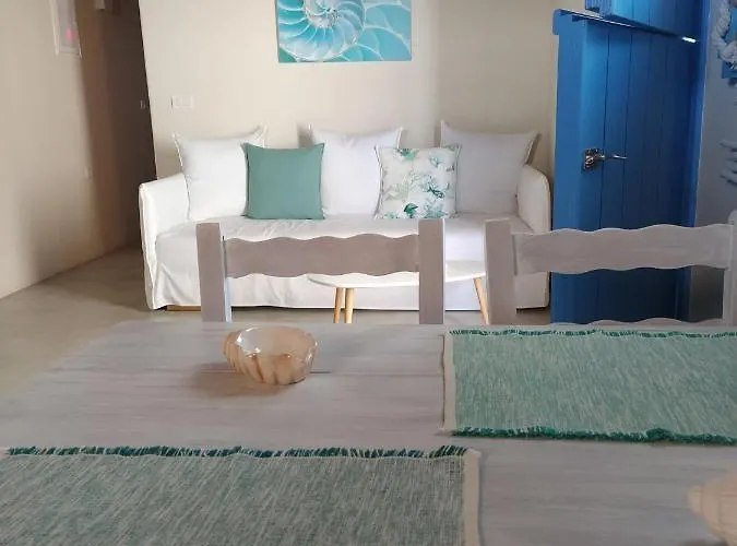 Apleton House At Zacharias Kímolos