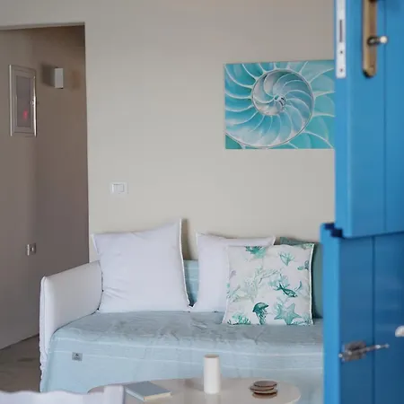 Apleton House At Zacharias Lägenhet Kímolos