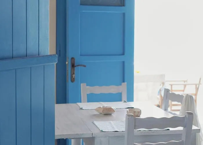 Apleton House At Zacharias Kímolos